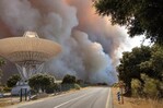 Un incendio forestal pone en riesgo una instalación estratégica de la NASA en España