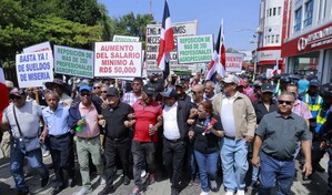 Profesionales de la agropecuaria vuelven a marchar hacia el Palacio Nacional