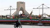 Ir&aacute;n advierte a poblaci&oacute;n regional que se aleje de lugares que cobijan a militares de EE. UU.