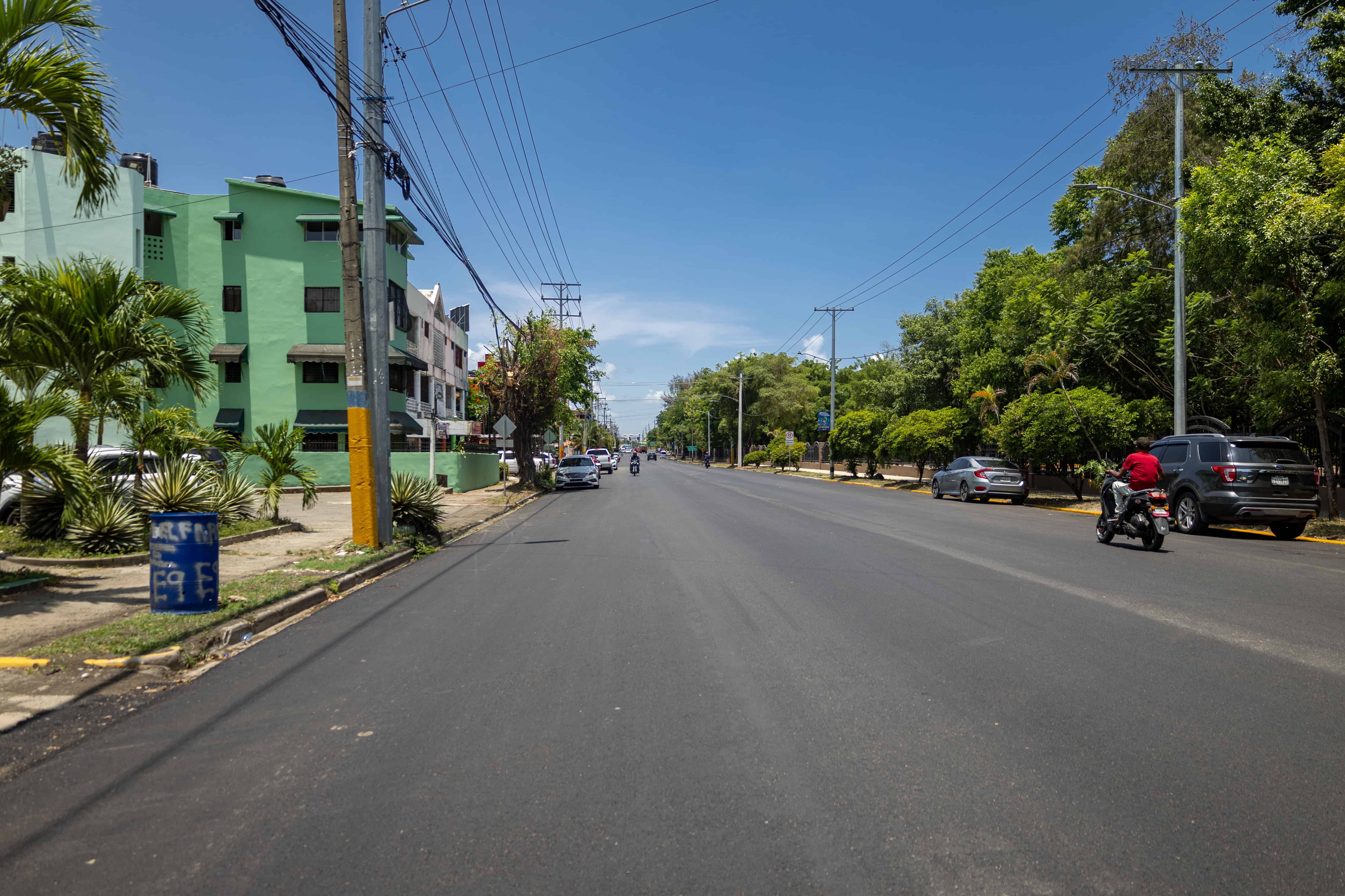 Alrededores del parque del Este con c&aacute;maras, sem&aacute;foros, y calles asfaltadas