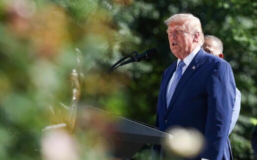 Trump agradece al rey de Marruecos por dar su nombre a autopista del Sáhara de 1,055 kilómetros Trump agradece al rey de Marruecos por dar su nombre a autopista del Sáhara de 1,055 kilómetros