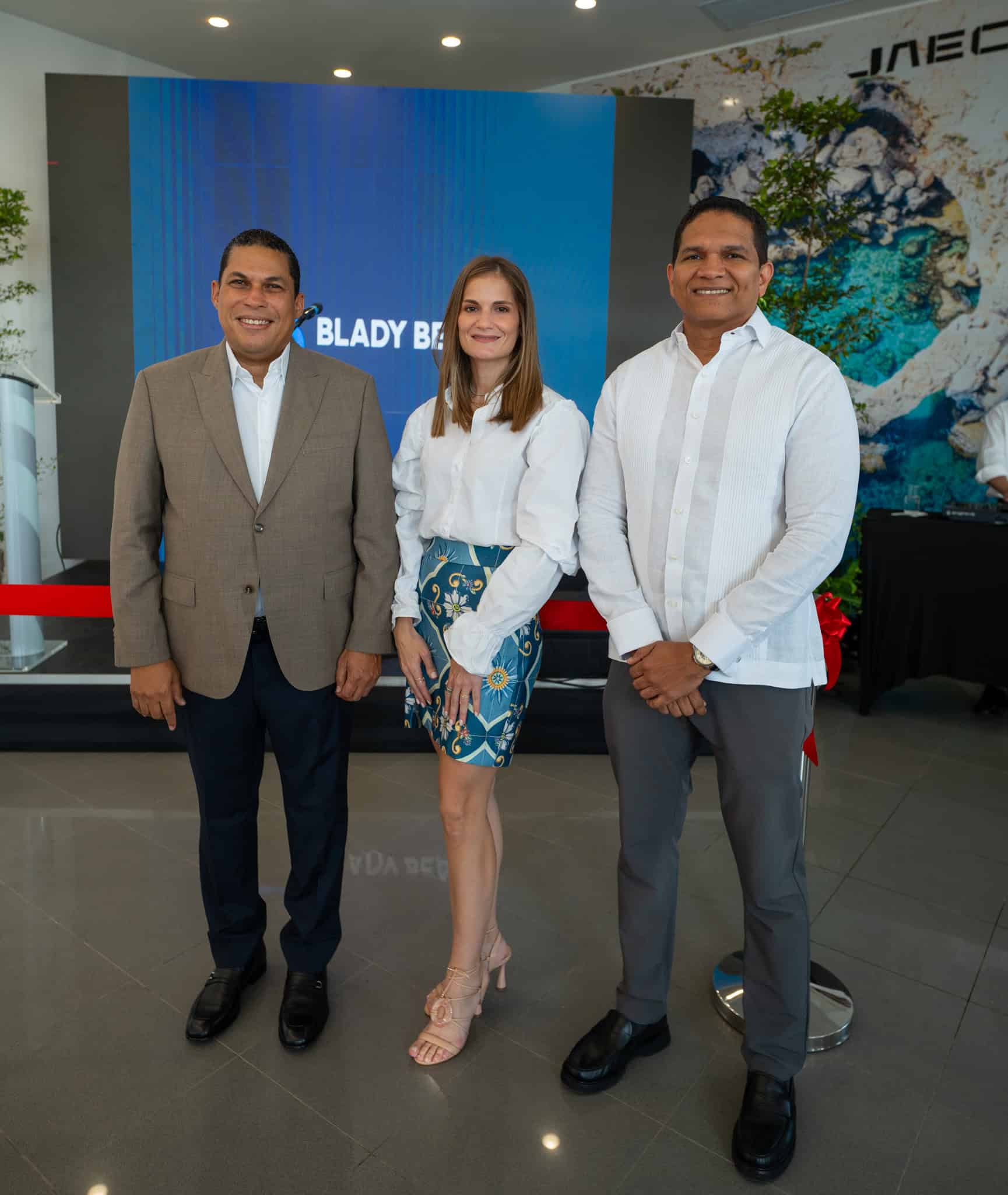 Blady Beato, Ana Viñas y Óscar Santana.