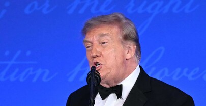 Trump asiste a la cena de corresresponsales de la Casa Blanca reprogramada tras un tiroteo