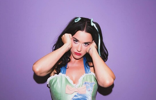 Katy Perry critica a la Casa Blanca por usar Firework en un video de la guerra en Ir&aacute;n