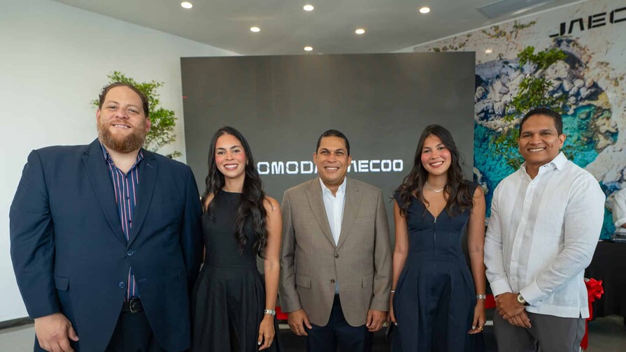 Automía inaugura junto a Blady Beato el cuarto Centro de Experiencia Omoda | Jaecoo en RD