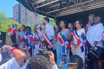 Alcalde de Nueva York y l&iacute;deres comunitarios participan en la Gran Parada Dominicana del Bronx