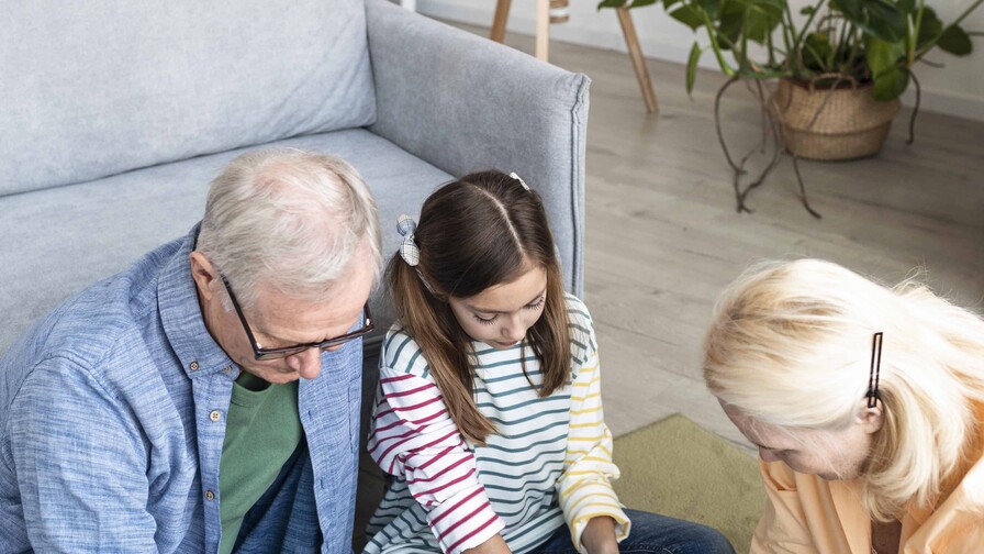 Doblemente papás, cuando los abuelos son los principales cuidadores de sus nietos Doblemente papás, cuando los abuelos son los principales cuidadores de sus nietos
