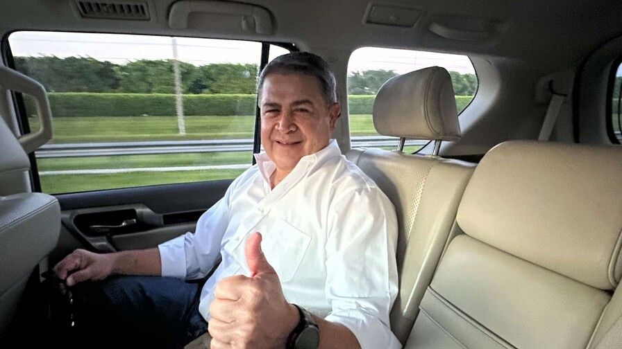 Expresidente Hernández regresa a Honduras indultado por Trump de narcotráfico Expresidente Hernández regresa a Honduras indultado por Trump de narcotráfico