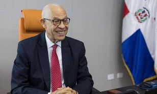Me satisface ver nuestros chicos trabajando con cosas que la generaci&oacute;n anterior no pudo tener