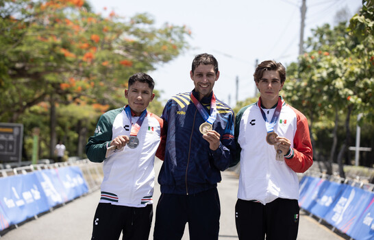 Vargas da primer oro a Colombia en contrarreloj; M&eacute;xico se queda con la plata y el bronce