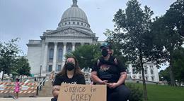 Tiroteo policial en Wisconsin provoca protestas y obliga a cancelar eventos emblem&aacute;ticos