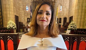 Rosa Olga Medrano es reelecta presidenta de ADORA en asamblea por el centenario de la radio