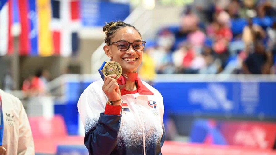 Ana Rosa cumple dos sueños en primer día de los Juegos Centroamericanos Ana Rosa cumple dos sueños en primer día de los Juegos Centroamericanos