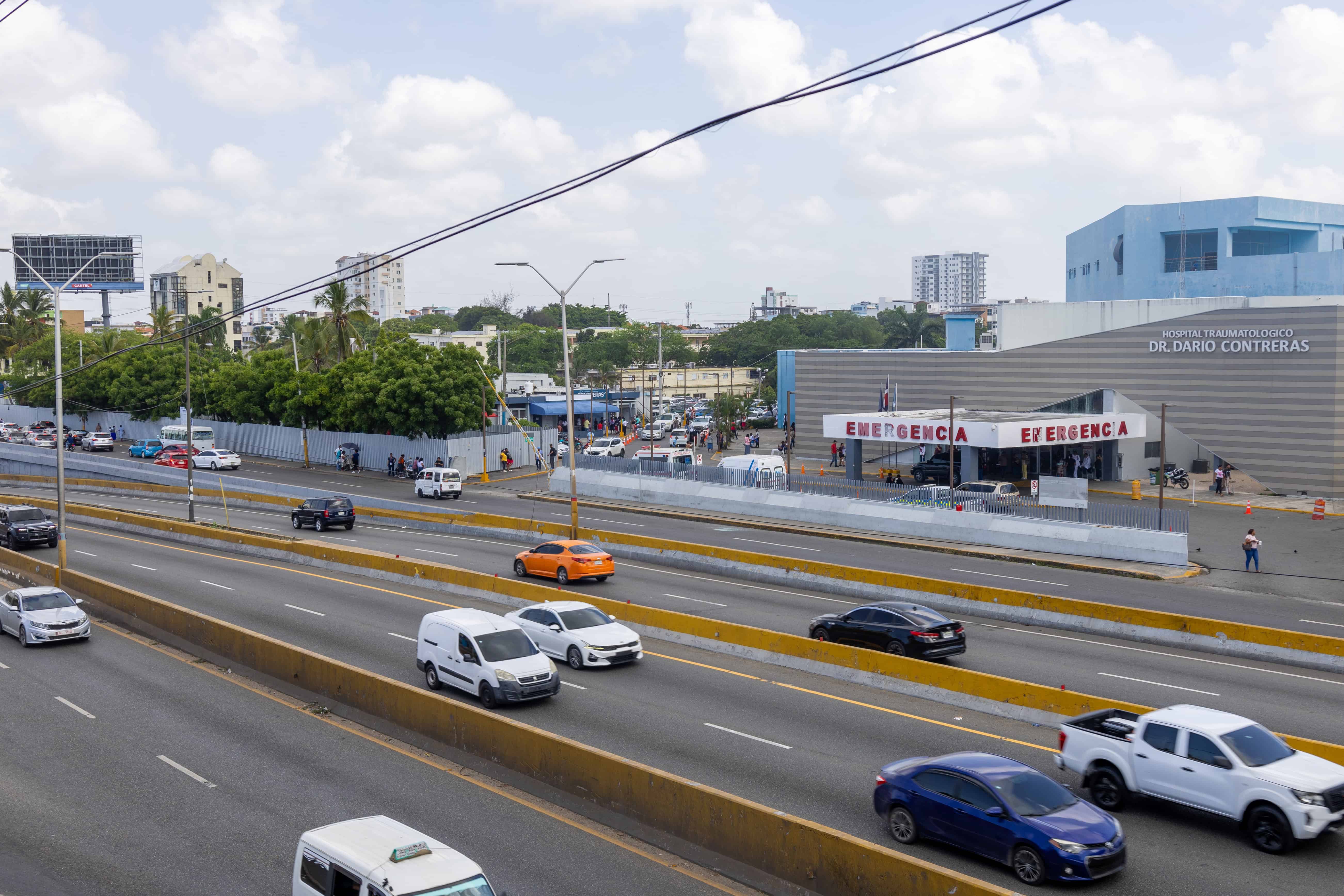 Una de las 12 estaciones estará en e hospital Darío Contreras.