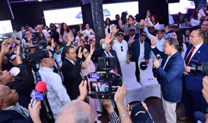Abel Mart&iacute;nez juramenta equipo pol&iacute;tico en Nueva York