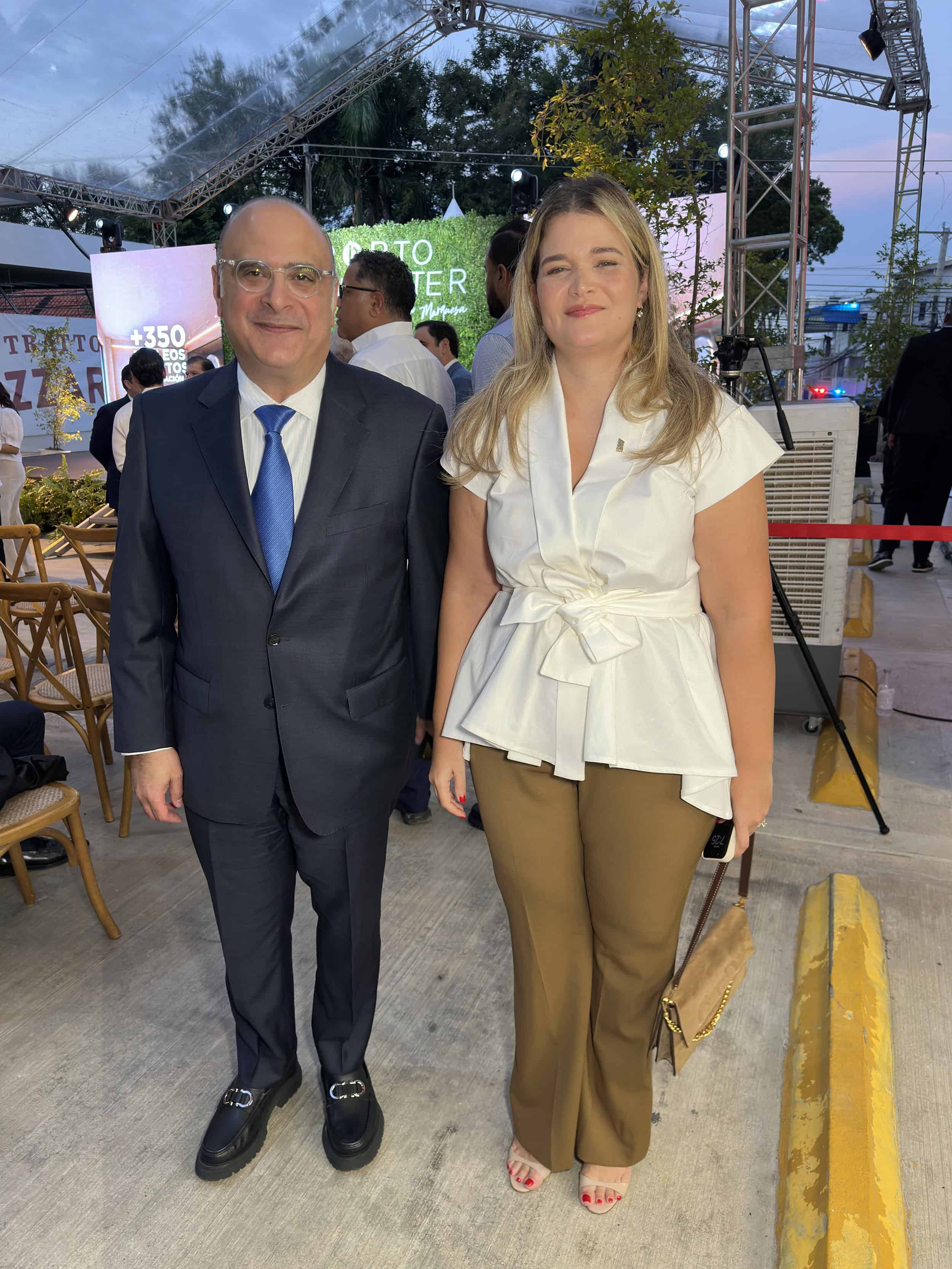 Foto 4, Samir Rizek y Elianne Vilchez.