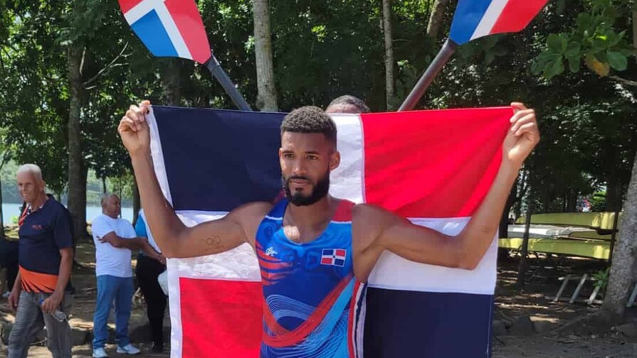 El remero Ignacio V&aacute;squez gana medalla de plata en los Centroamericanos y del Caribe