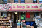 Mamdani anuncia supermercados municipales con descuentos del 30 % en alimentos pese a oposición de bodegueros