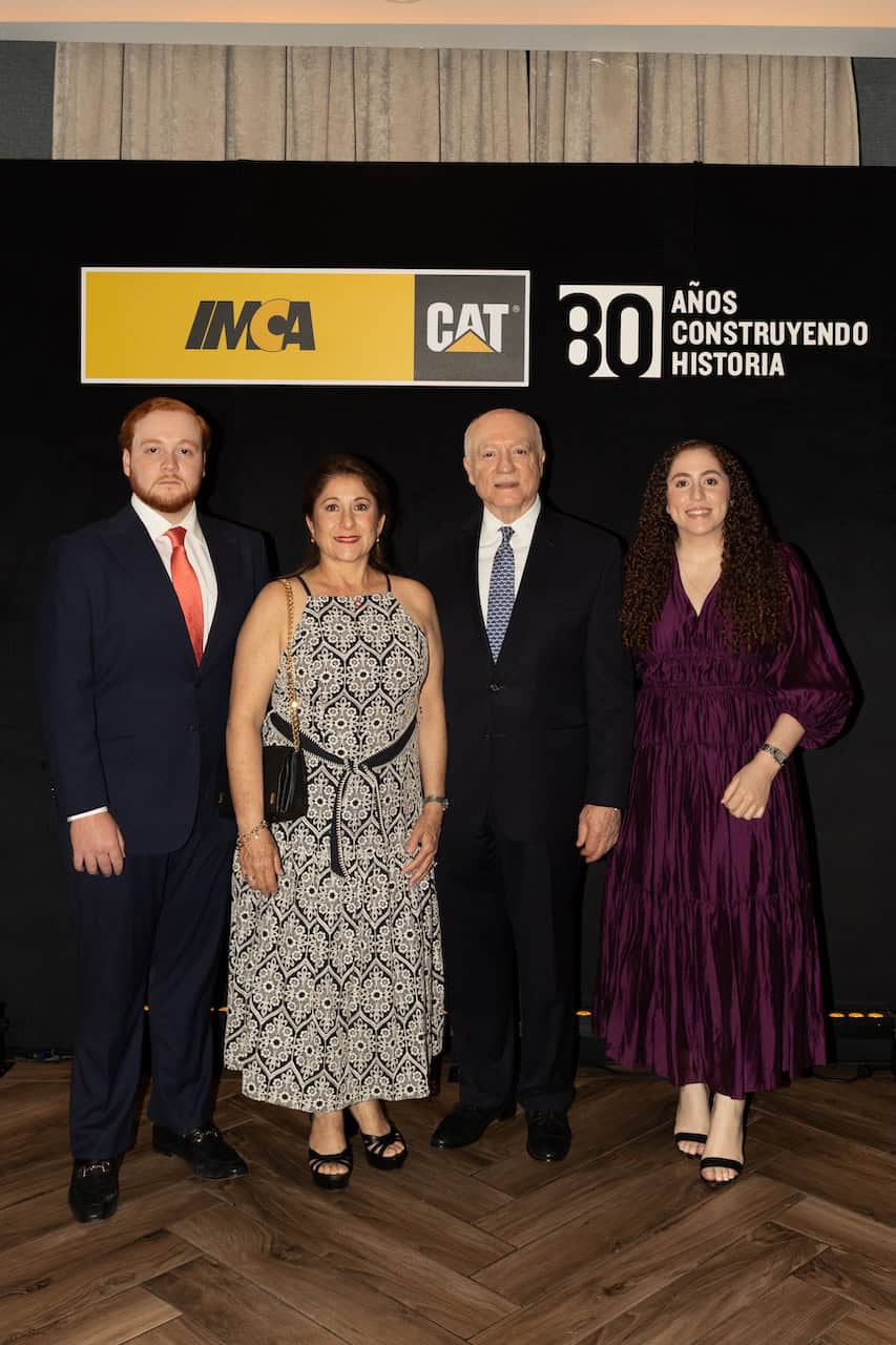 Juan Pedro Esteva, Tania Esteva, Pedro Esteva y Mónica Esteva.