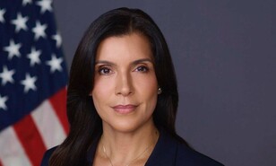 La hora de la diplomacia econ&oacute;mica y de la embajadora Leah Francis Campos