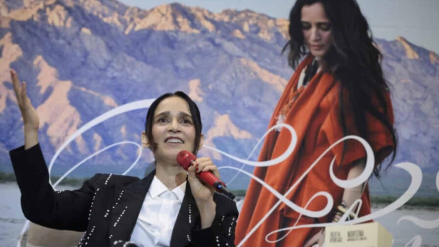 Artistas como Julieta Venegas y Trueno participan en la Conferencia Música Latina Alternativa