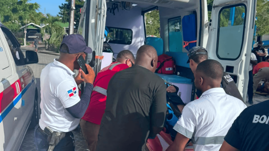 Explosión causó fuego en embarcación en isla Saona; suben a 20 los heridos