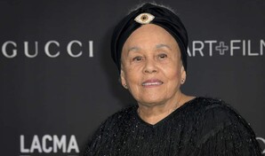 Muere Betye Saar, la artista que exploró la dolorosa historia del racismo en EE. UU.