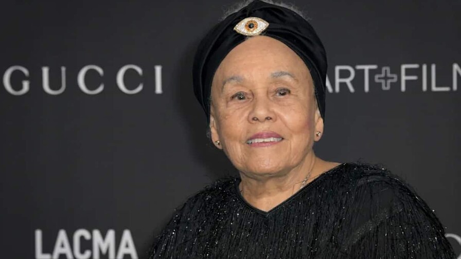 Muere Betye Saar, la artista que exploró la dolorosa historia del racismo en EE. UU.