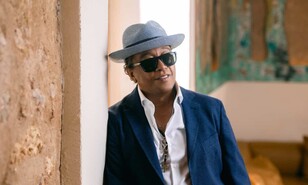 Sergio Vargas presenta su nuevo &aacute;lbum De todo un poco con variedad musical