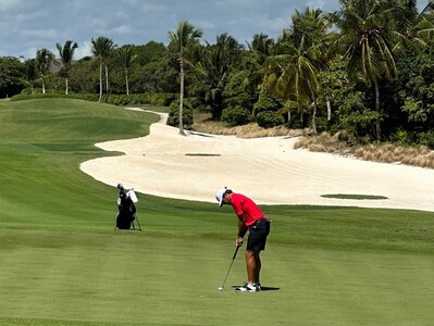 Willy Pumarol Jr. logró primera medalla dominicana en golf de los JCC