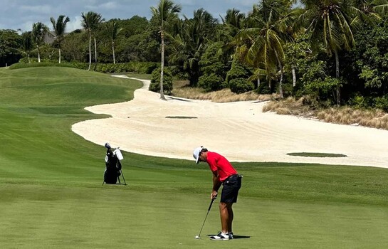 Willy Pumarol Jr. logra primera medalla dominicana en golf de los JCC
