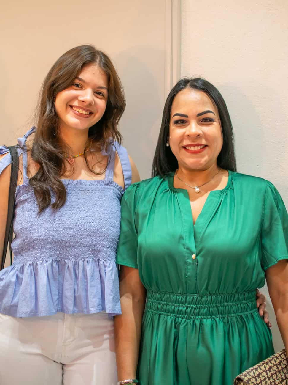 Lana Bueno e Isabel Roberts.