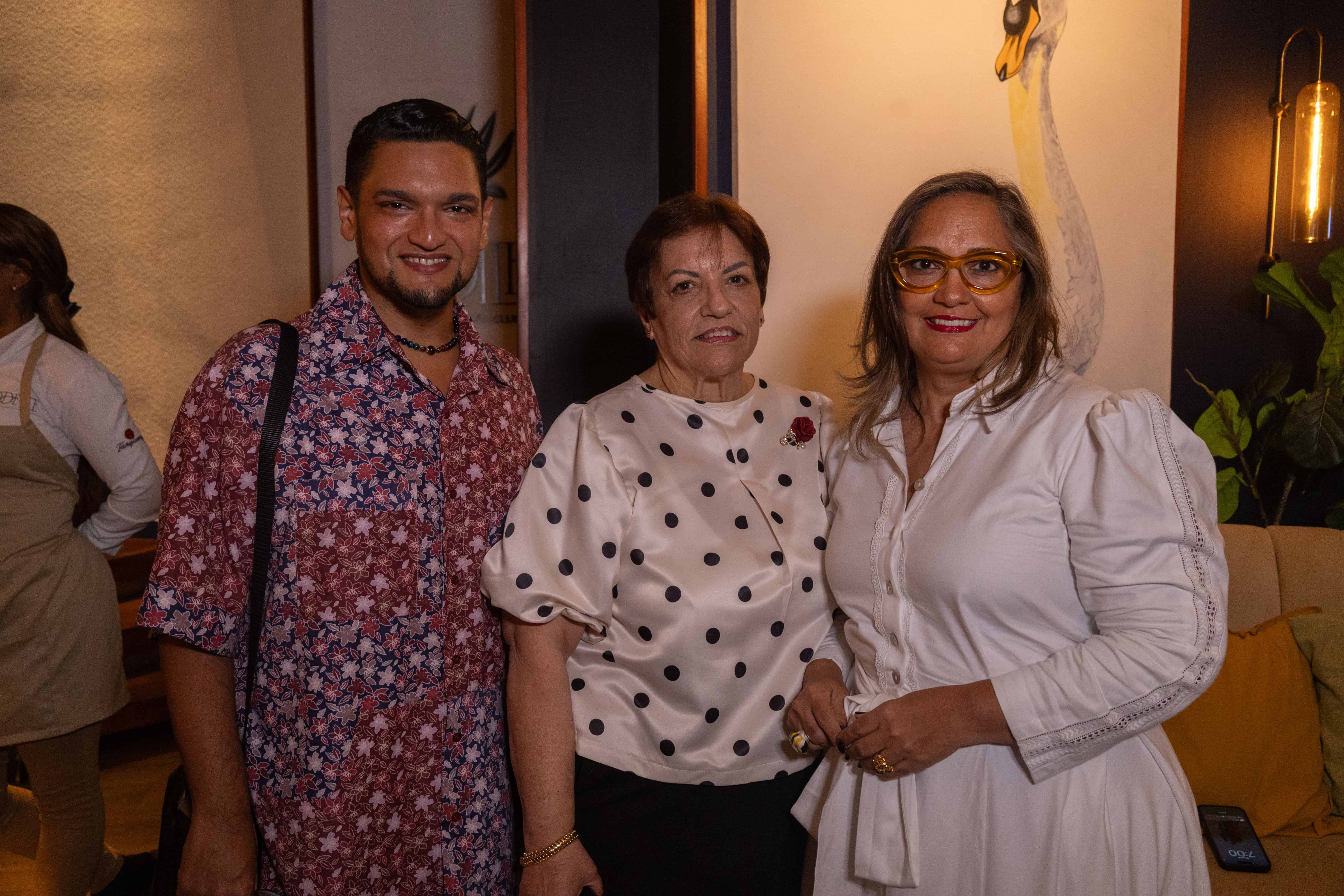 Manelyk González,&nbsp;Elizabeth Azar y Anny Abate.