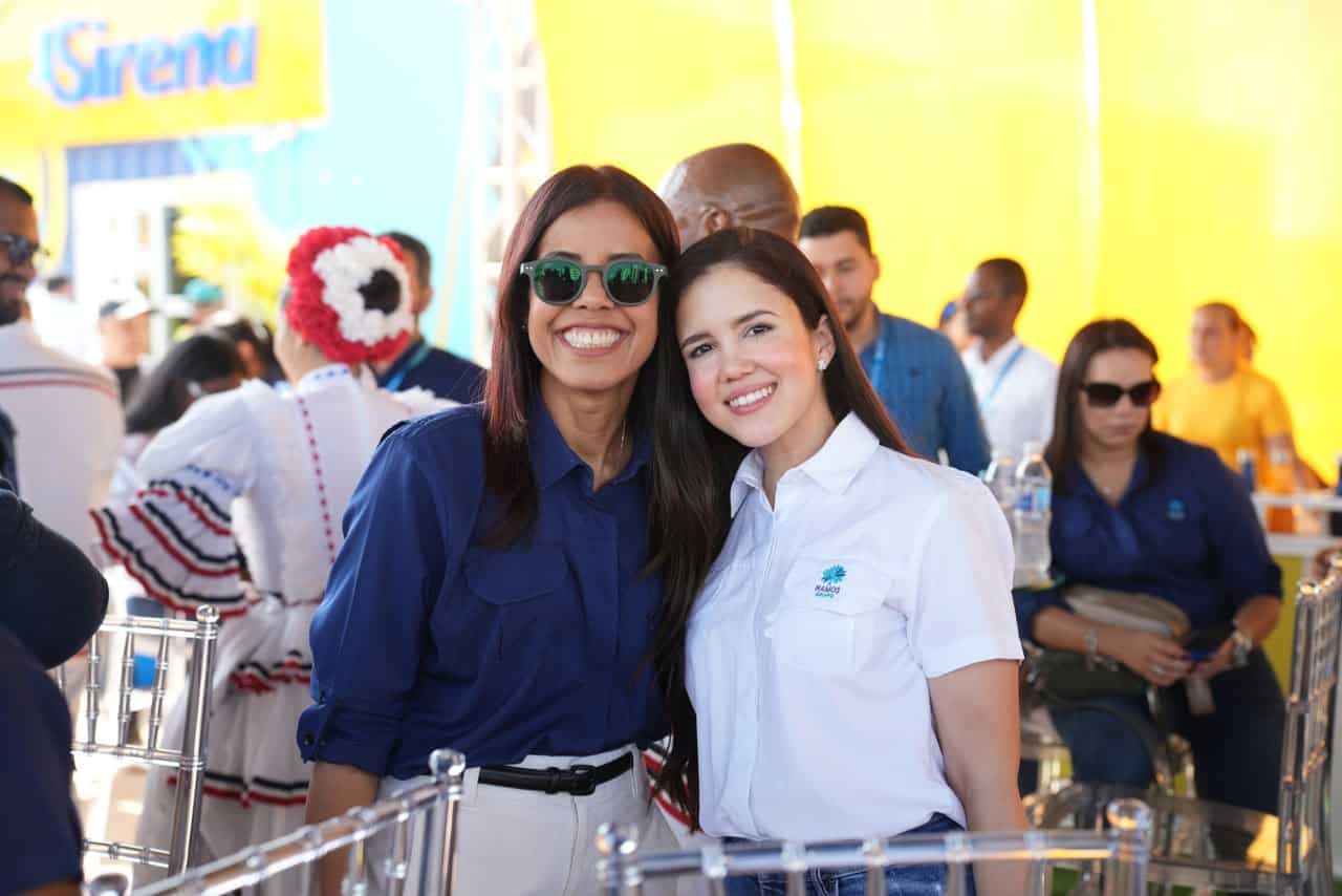 Carmen Julia Angeles y Jennifer Terrero.