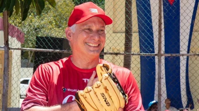 El presidente de Cuba felicita a los medallistas de la isla en los Juegos de Santo Domingo 2026