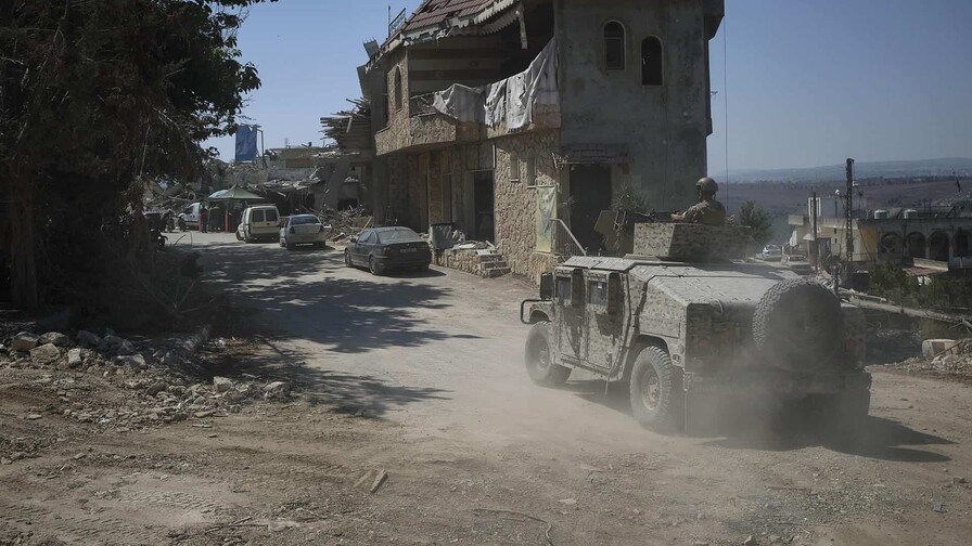 Ej&eacute;rcito liban&eacute;s toma posiciones en una zona del sur ante una gradual retirada israel&iacute;