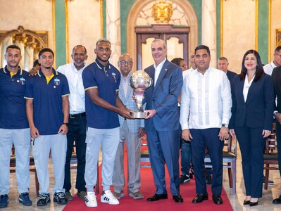 Presidente Abinader felicita al Salcedo FC por su corona en la LDF