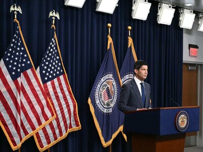 Fed Holds Interest Rates Steady in Divided Vote
