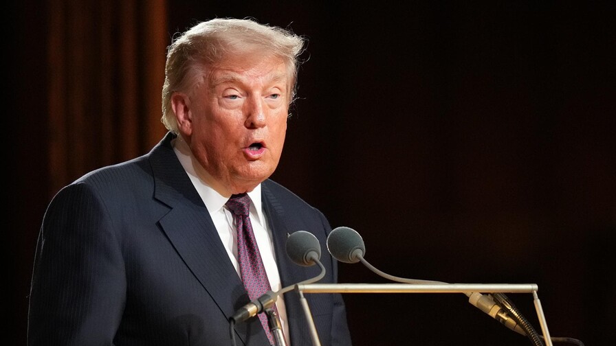 Trump amenaza a Ir&aacute;n por ataque a base en Jordania: Le vamos a dar una jodida paliza