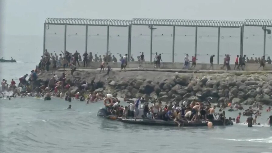Unos 53,000 migrantes han regresado a Marruecos desde Ceuta Unos 53,000 migrantes han regresado a Marruecos desde Ceuta