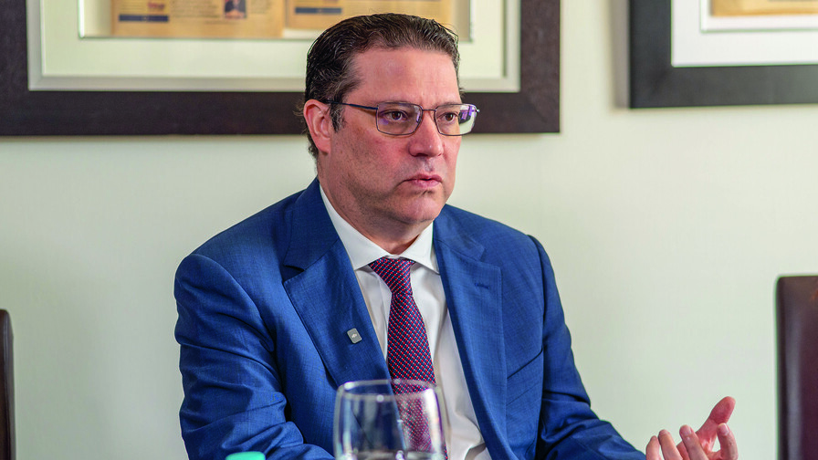 Eduardo Sanz Lovatón: "RD va a terminar muy bien sin perder un ápice de competitividad" Eduardo Sanz Lovatón: "RD va a terminar muy bien sin perder un ápice de competitividad"