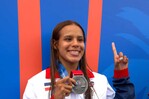 Victoria Garza gana plata en clavado