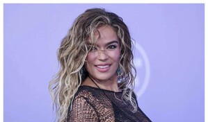 Karol G anuncia nuevo disco, No me arrepiento de sentir tanto, y esta es la fecha