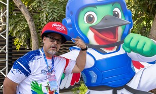 Desde Barcelona 1992 hasta Santo Domingo 2026, estos esposos acompa&ntilde;an a Puerto Rico