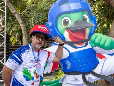 El apoyo incondicional de pareja boricua a su delegación desde 1992