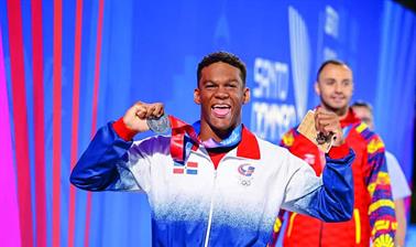 Javier N&uacute;&ntilde;ez e Ignacio V&aacute;squez aportan medallas a RD desde el agua