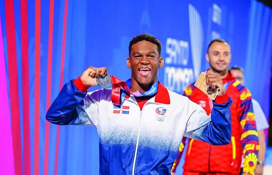 Javier N&uacute;&ntilde;ez e Ignacio V&aacute;squez aportan medallas a RD desde el agua