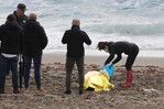 Hallan otros seis cadáveres más y se eleva a 15 los recuperados del mar en entrada masiva Hallan otros seis cadáveres más y se eleva a 15 los recuperados del mar en entrada masiva