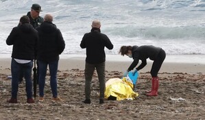 Hallan otros seis cad&aacute;veres m&aacute;s y se eleva a 15 los recuperados del mar en entrada masiva