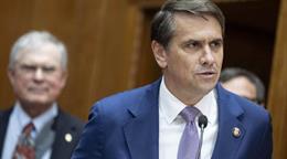 Senadores republicanos aplazan la confirmaci&oacute;n de Todd Blanche como fiscal general de Estados Unidos